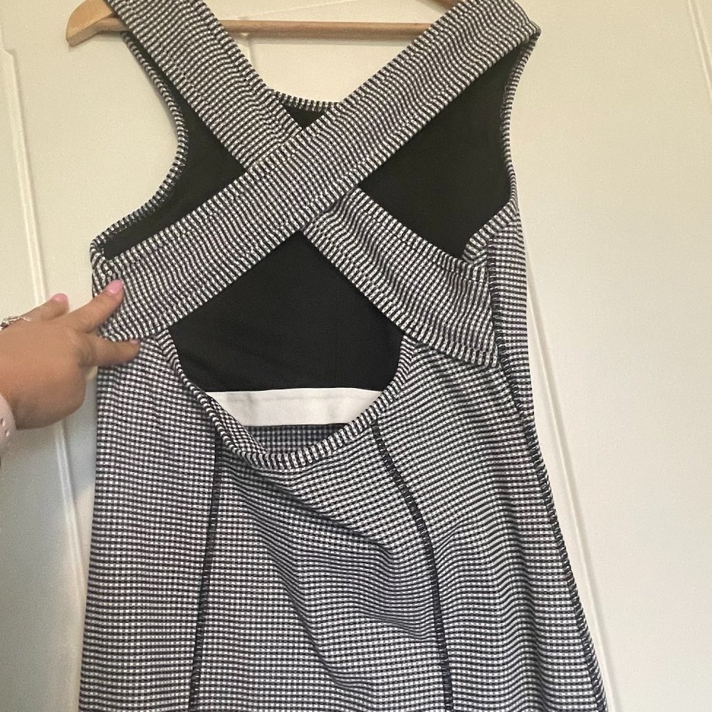 lululemon city dress - Picture 2 of 2